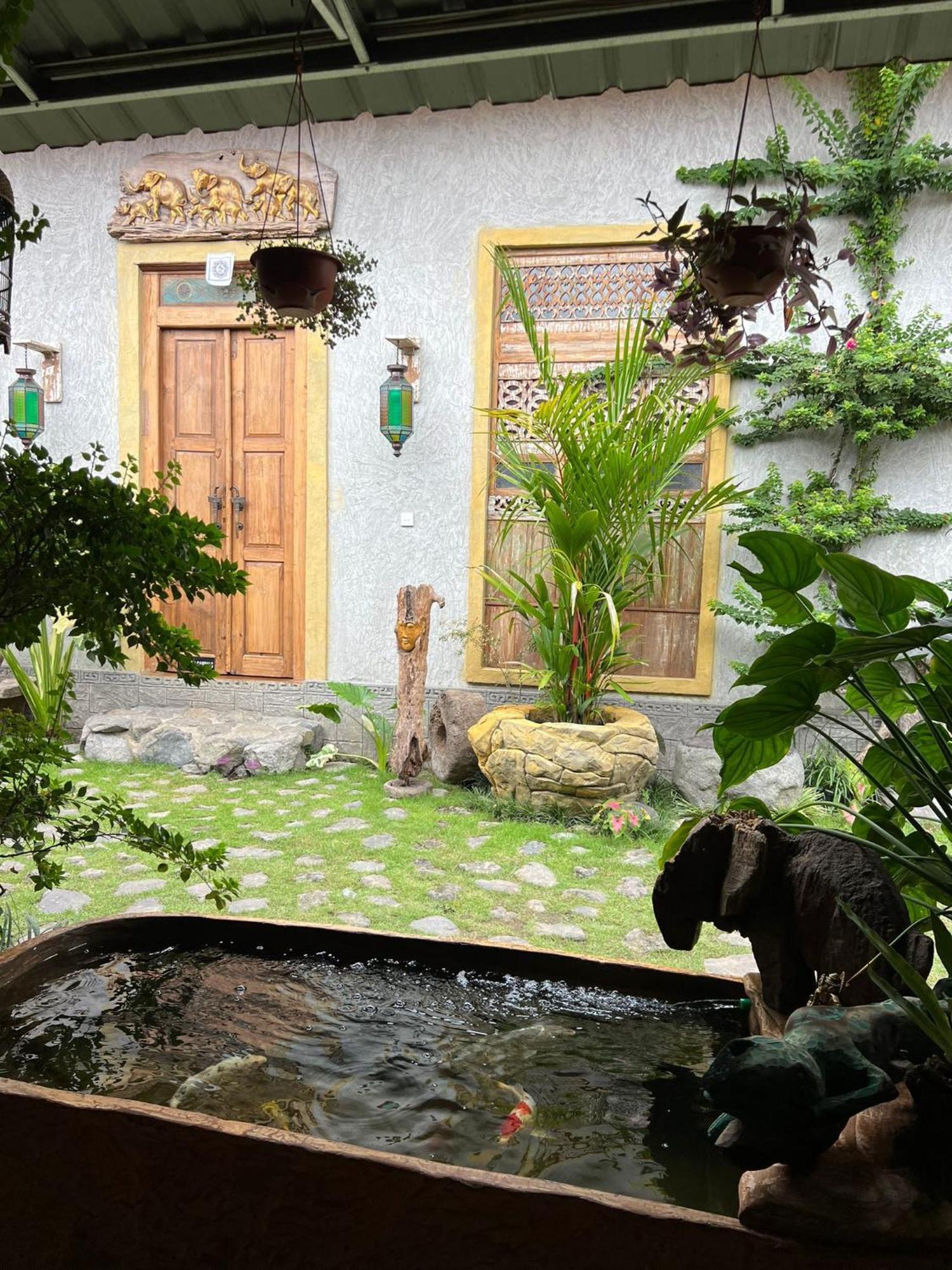Vin Vin Vandrerhjem Ubud Eksteriør bilde